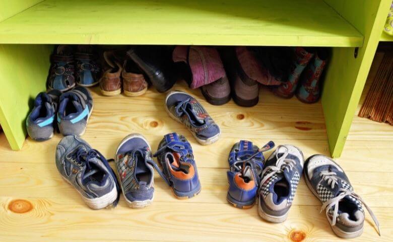 同じ靴を履き続けると雑菌が増えやすい環境位になる